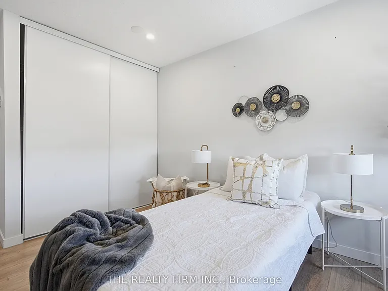 735 Deveron Cres #310 — Photo 21