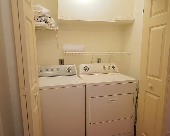 4472 Bay Shore Cir — Photo 27