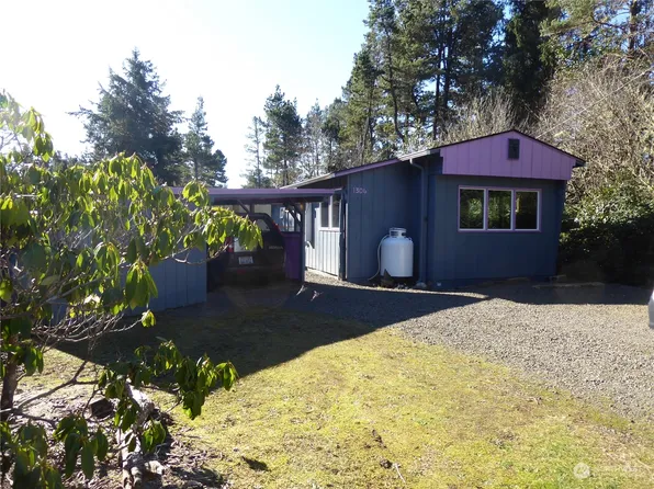 1306 280th Place, Ocean Park, WA 98640