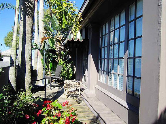 4th image of 1000 N Ponce De Leon Blvd