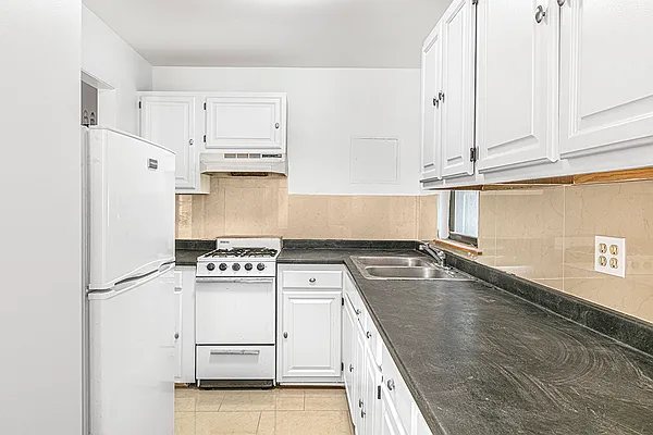 Rented by Brown Harris Stevens | media 11