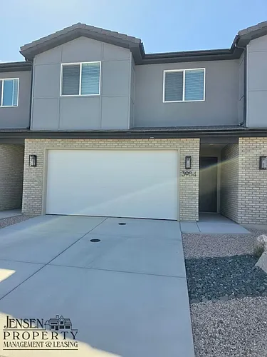 3984 E Fossil Way Photo 1