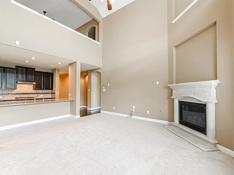 4607 Rockton Hills Ln — Photo 24