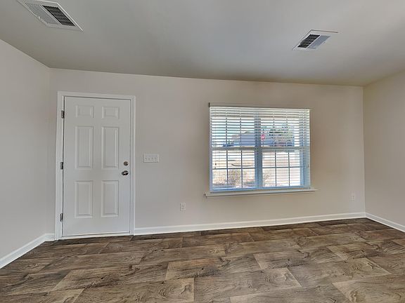 2nd image of 206 Charterhouse Ave
