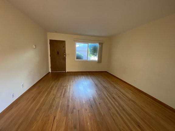 2nd image of 12 Coleman Pl #2