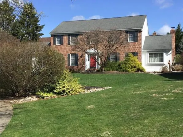 5011 Faith Cir, Allentown, PA 18106