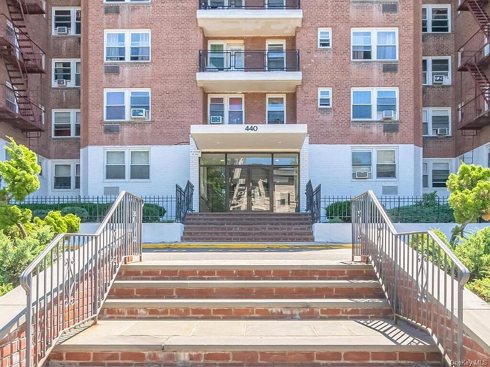 1st image of 440 Warburton Ave APT 2J