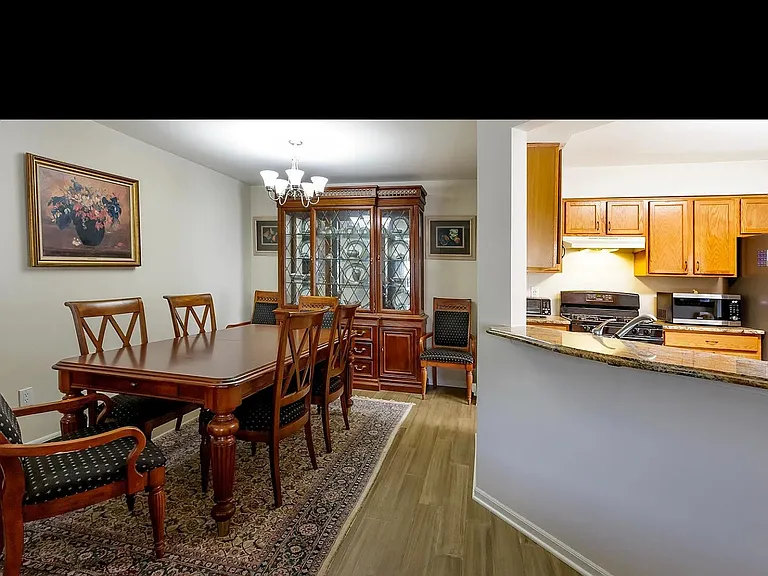 6404 Preston Way — Photo 12