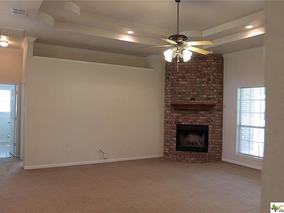 4th image of 405 Ponderosa Dr