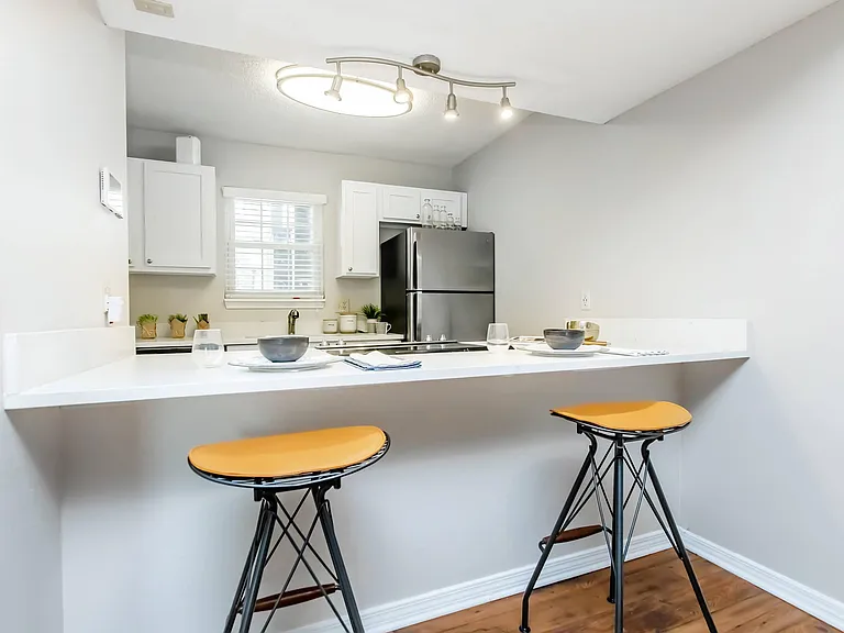 South Wind Apartment Homes — Photo 8