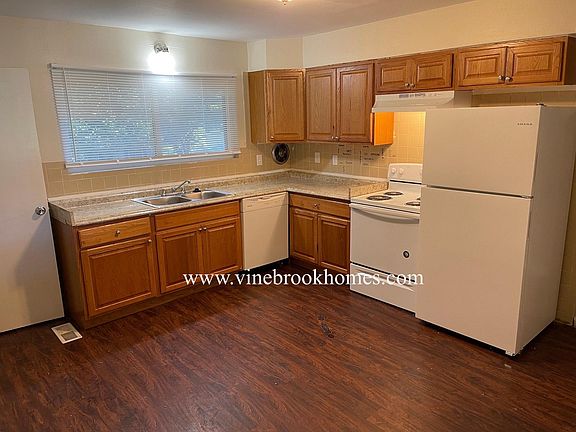 4th image of 275 Francisca Dr