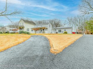 549 Old Mill Rd, Spring Lake, NJ 07762