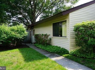 1937 Bellarbor Cir, Crofton, MD 21114