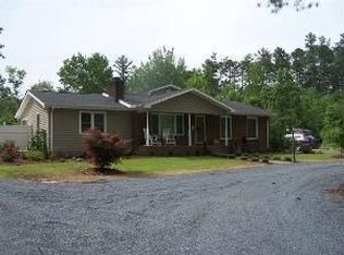 3132 Murdocksville Rd, West End, NC 27376