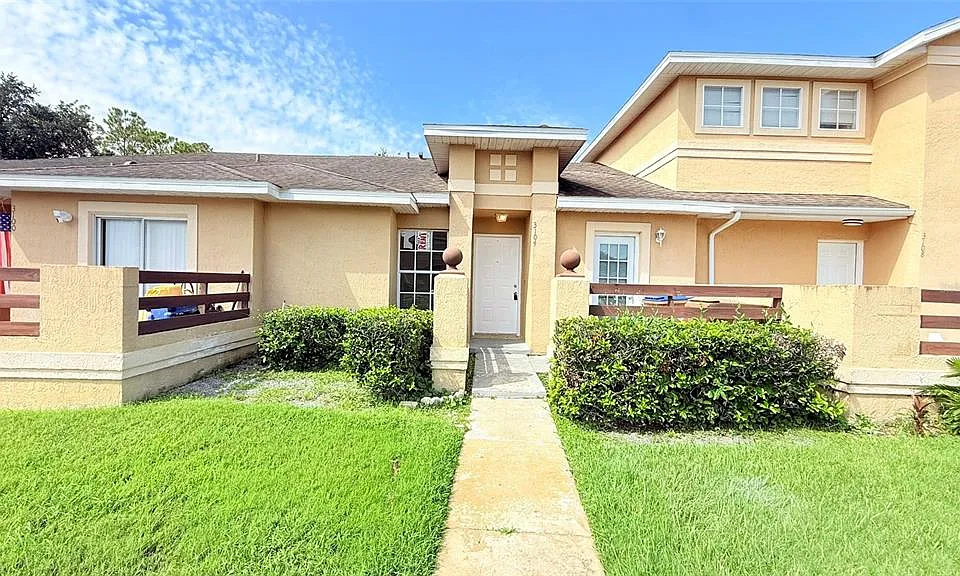 3104 Landsend Ct
