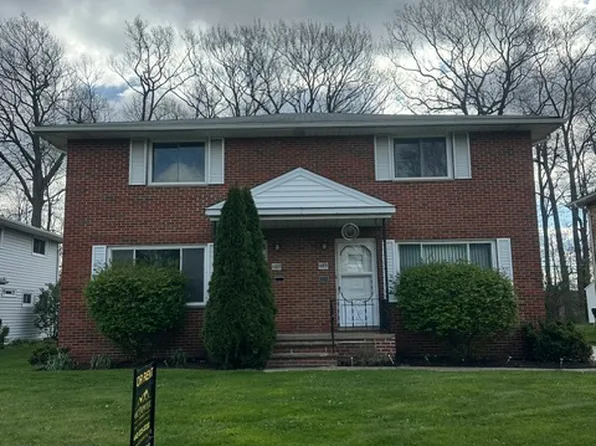 1187 Bonnie Ln #1187, Cleveland, OH 44124