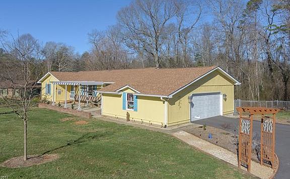 2nd image of 303 Melissa Way