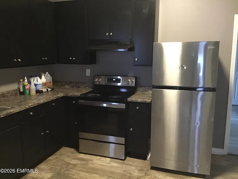 901 Fulton Ave — Photo 10