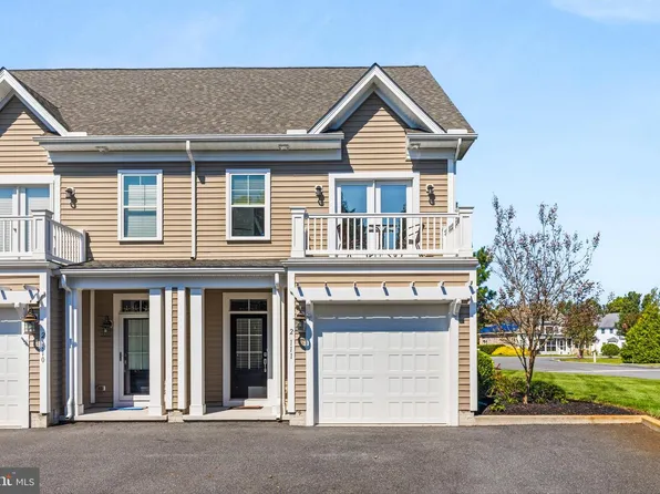 2 Smithfield Ct #11, Ocean View, DE 19970