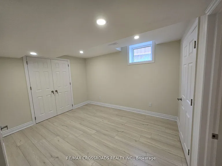 66 Morrison Cres #BASEMENT — Photo 9