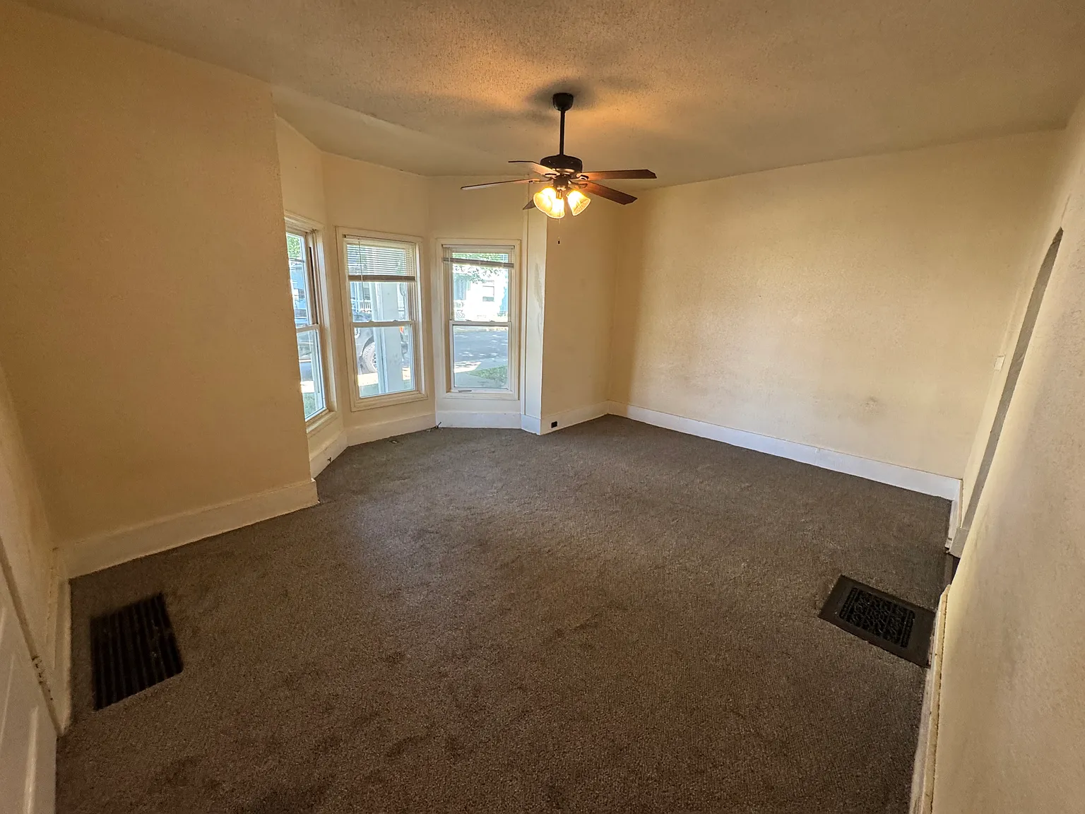 2 bed, 958 sqft, $850 — Photo 3