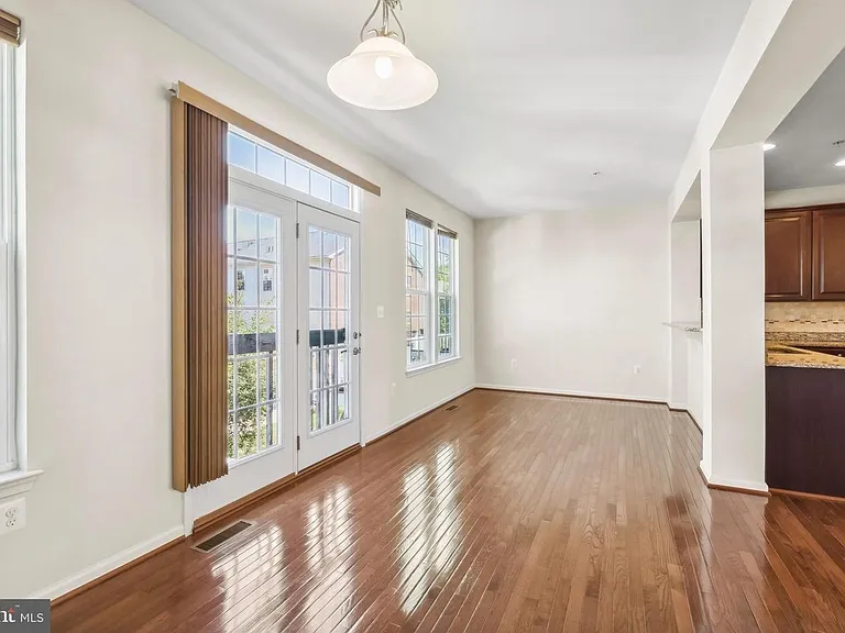 22607 Winding Woods Way — Photo 16