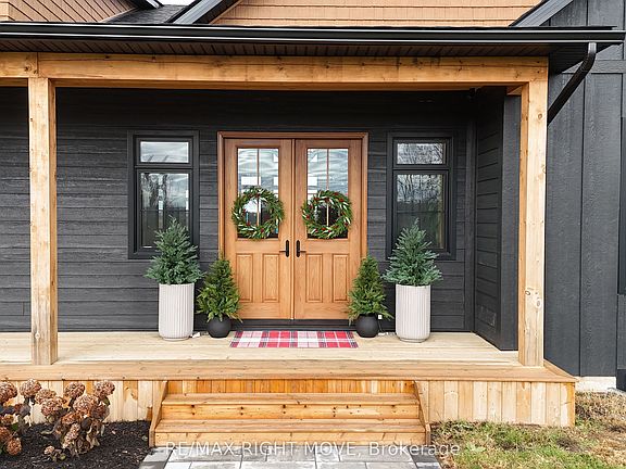 5th image of 1366 Cambrian Rd