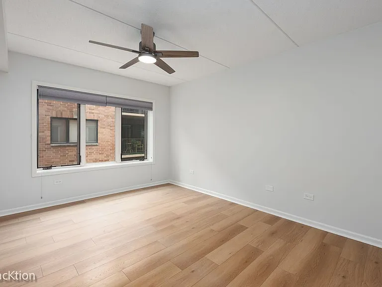 1 S Lincoln Ave #208 — Photo 11