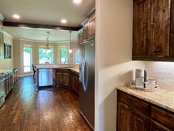 2nd image of 3908 Consolvo Dr