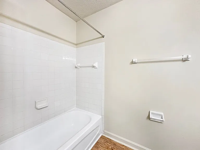 19364 Chelsey Dr — Photo 10