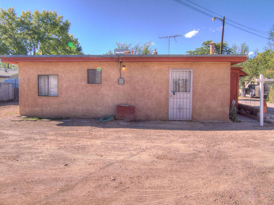 1st image of 1432 1/2 La Vega Dr SW