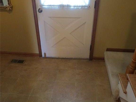 4th image of 2864 Corlington Dr