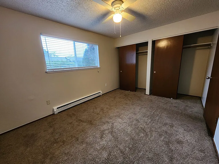 Alpha Park Apartments — Photo 22