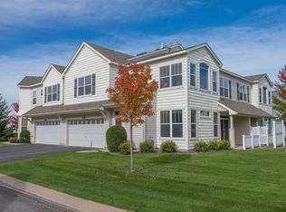 2162 Shamrock Pl, Chaska, MN 55318