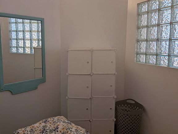 5th image of 124 W Polk St APT 504