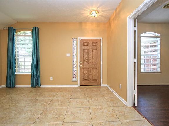 3rd image of 21715 Oakbridge Park Ln