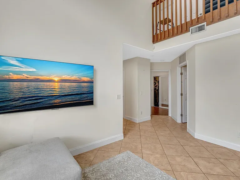 10310 Santiago St — Photo 19