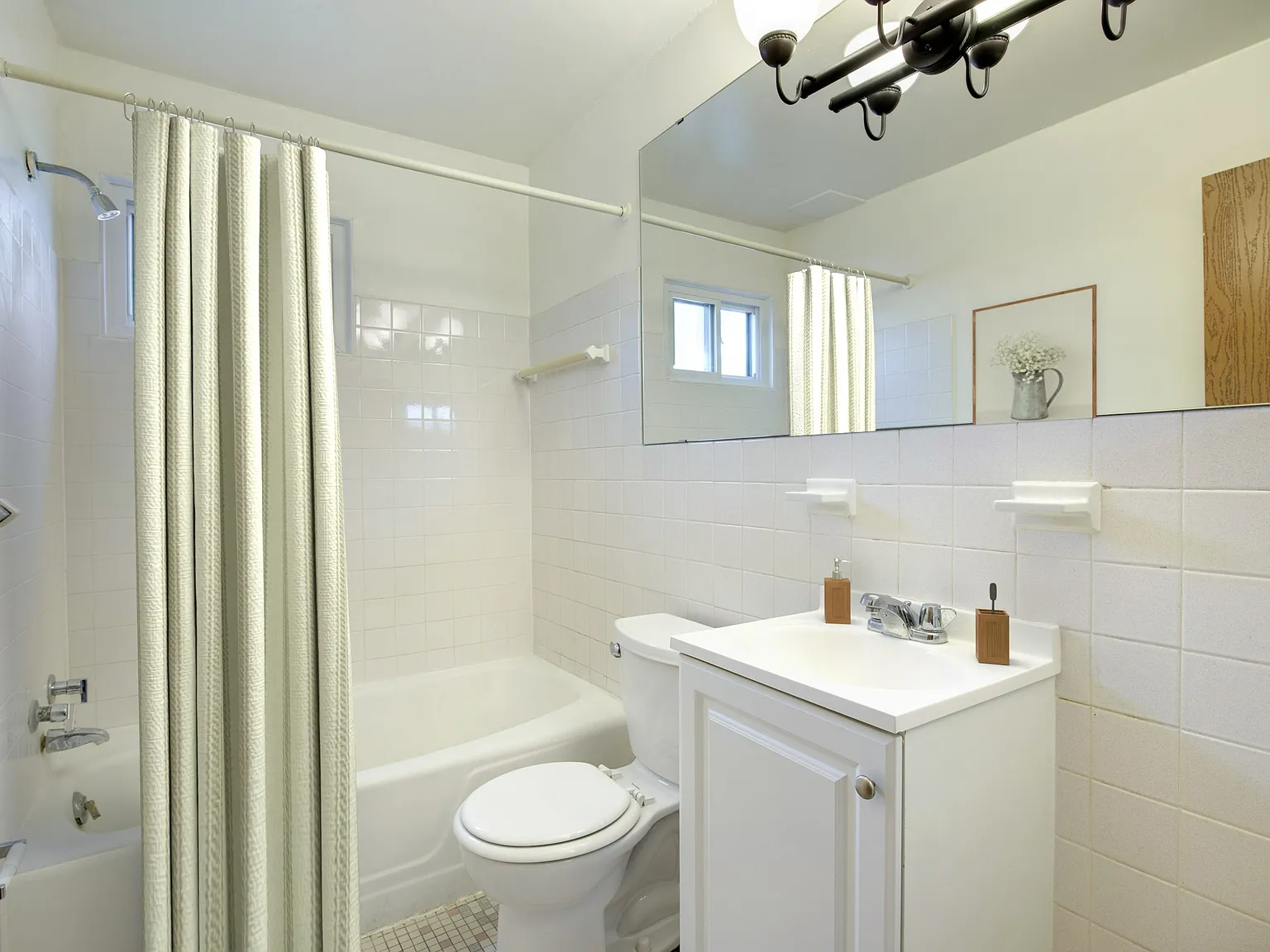 Northeast Villas — Photo 4