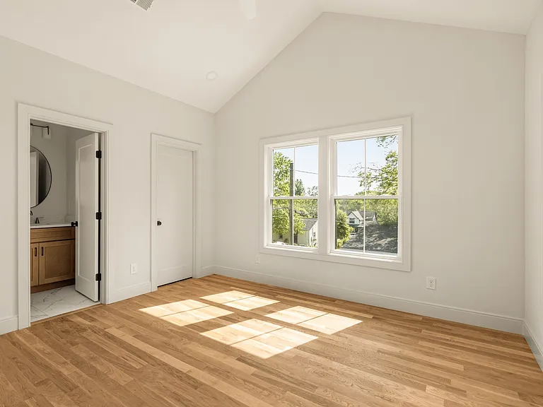1347 Pennock Ave #B — Photo 5