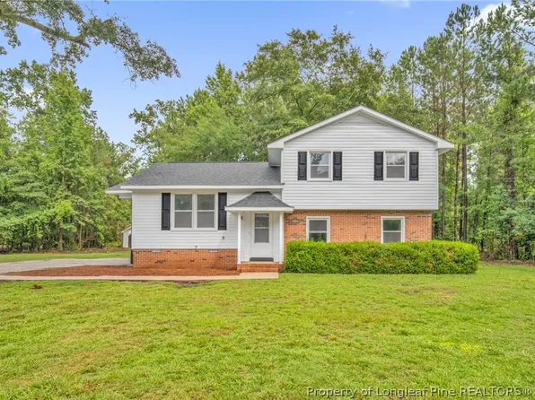 76 Robin Rd, Lumberton, NC 28358