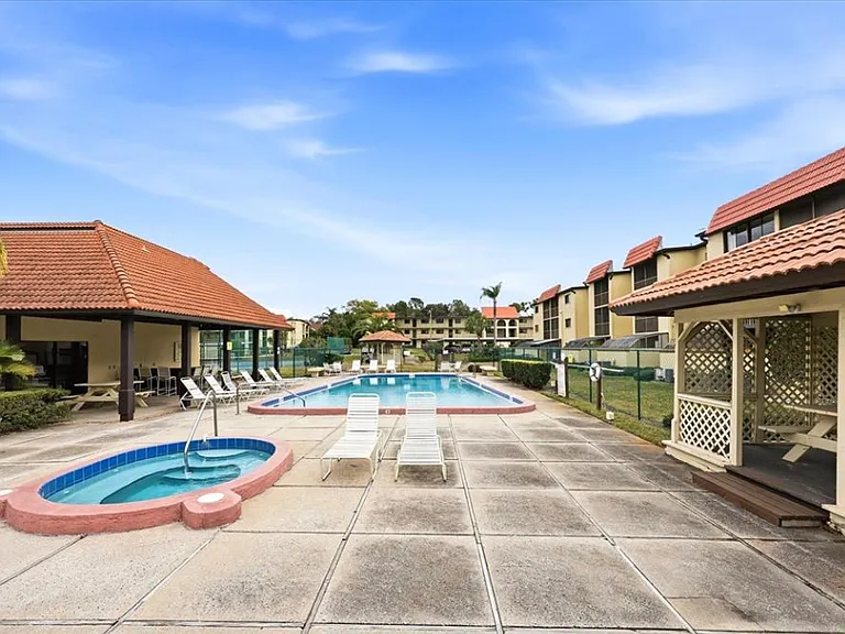 2420 Winding Creek Blvd #M-105 — Photo 12