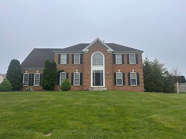 10 Nicole Ct