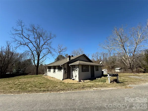 40 Little Knob Rd, Asheville, NC 28803