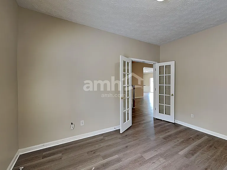 4284 Wood Cove Dr — Photo 19