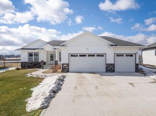 4923 Cohen Ct, Cedar Falls, IA 50613