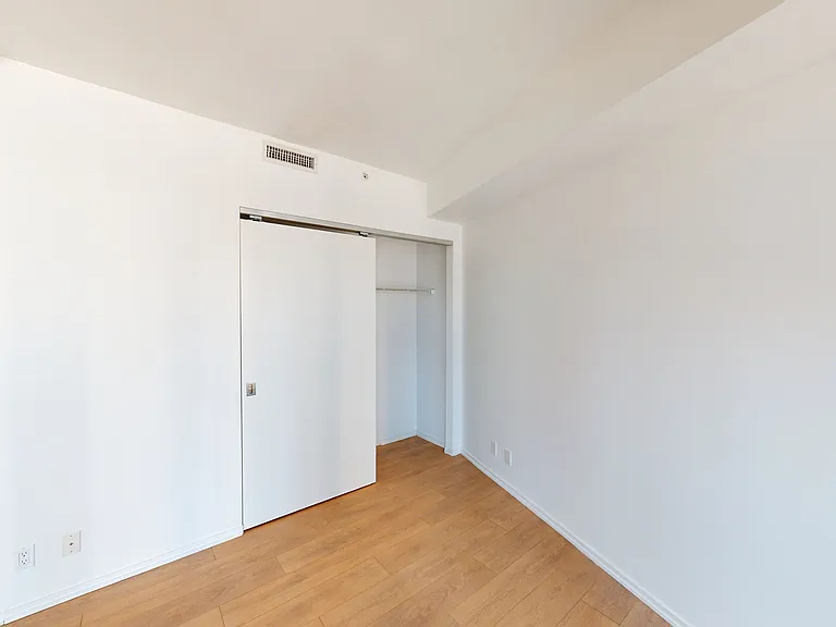 125 Peter St #1212 — Photo 5