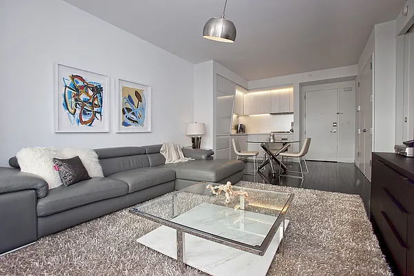 Sold by BLU Real Estate | media 5