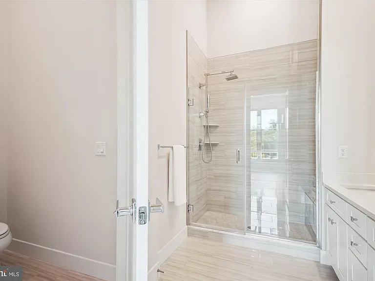 1761 Old Meadow Rd #106 — Photo 19