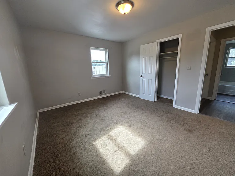 2825 Belvedere Ln #10 — Photo 10
