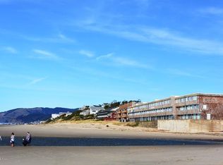 145 NW Inlet Ave #110, Lincoln City, OR 97367